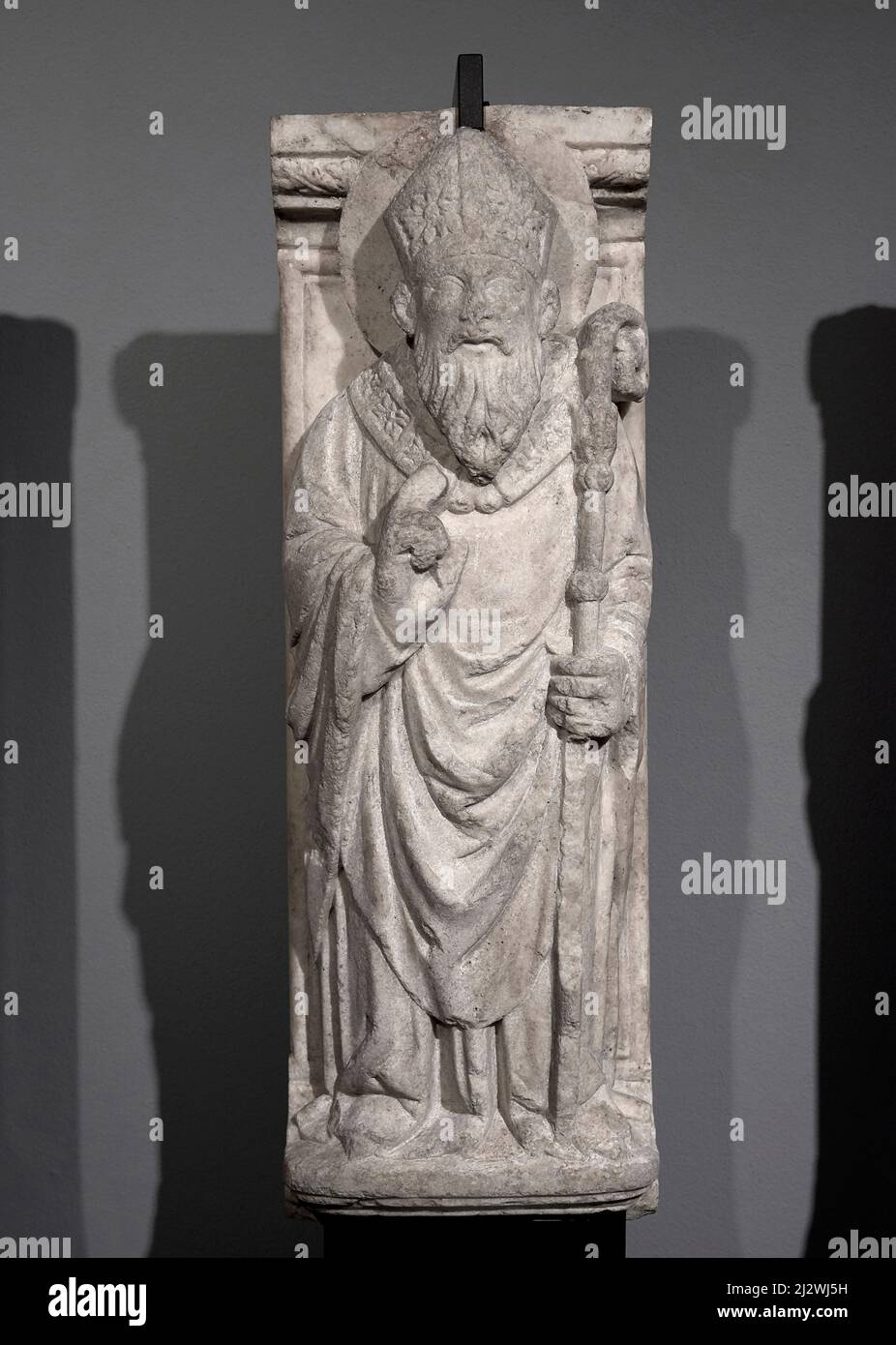 Saint Maurelio - marbre - ouvriers de l'Italie du nord de la seconde moitié du 14th siècle - Ferrara, Italie, Musée de la Cathédrale Banque D'Images