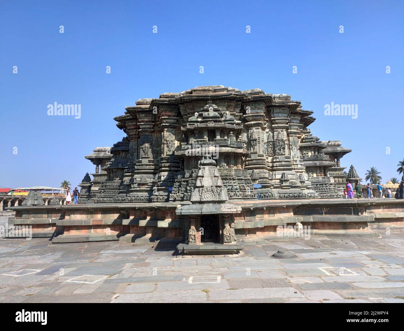 Le temple de Chennakeshava également appelé Keshava, ou temple de Vijayanarayana de Belur est un temple hindou de 12th-siècle à Hassan, Karnataka, Inde Banque D'Images
