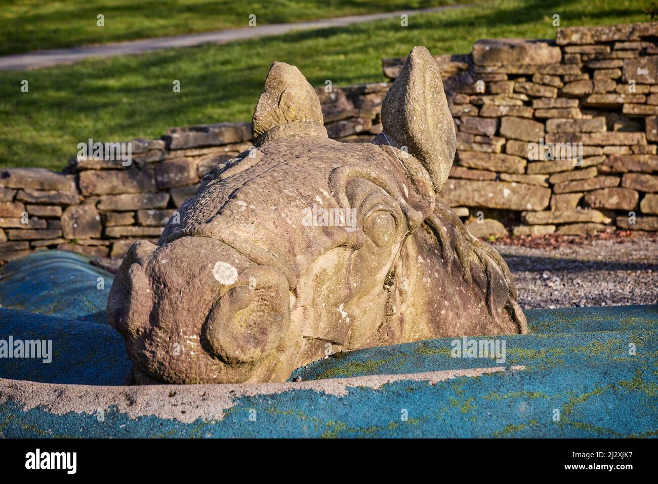Cottam, Preston, Lancashire. “War Horse to Water” village vert Thompson Dagnall sculpteur Banque D'Images