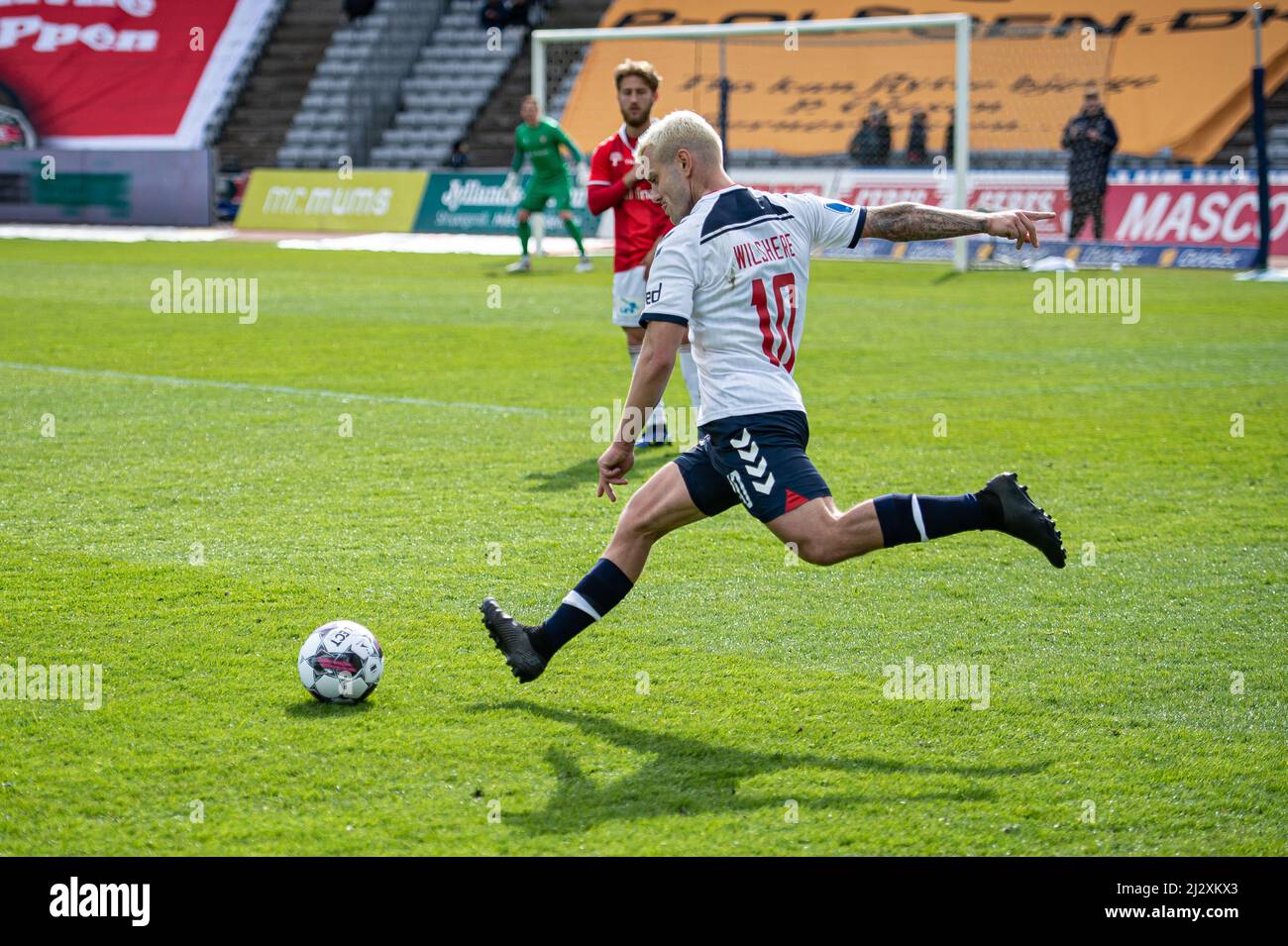 Aarhus, Danemark. 03rd, avril 2022. Jack Wilshere (10) de l'AGF vu lors du match Superliga de 3F entre Aarhus GF et Vejle Boldklub au parc Ceres à Aarhus. (Crédit photo: Gonzales photo - Morten Kjaer). Banque D'Images