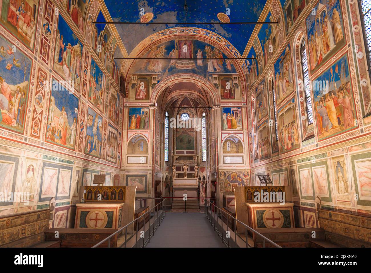 PADOUE, ITALIE - 17 JANVIER 2022 : intérieur de la chapelle Scrovegni avec des fresques de Giotto datant de 14th ans. Banque D'Images