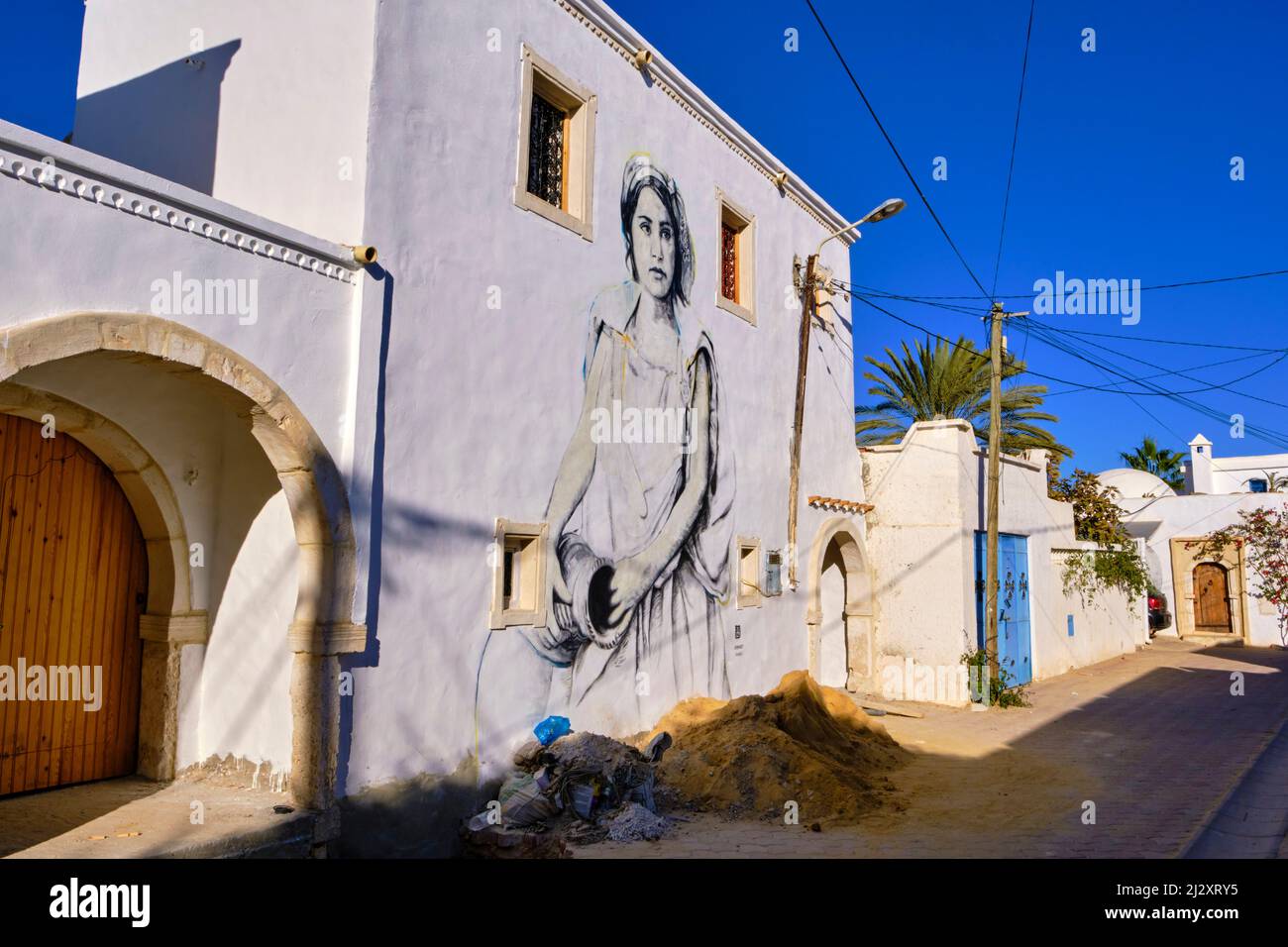 Tunisie, région sud, gouvernorat de Medenine, île de Djerba, village d'Erriadh, Djerbahood, village investi par des artistes de rue Banque D'Images