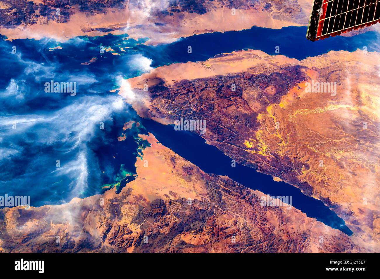 Péninsule du Sinaï et mer Rouge depuis l'espace. Pour les conseils d'utilisation de la NASA : https://www.nasa.gov/multimedia/guidelines/index.html Banque D'Images