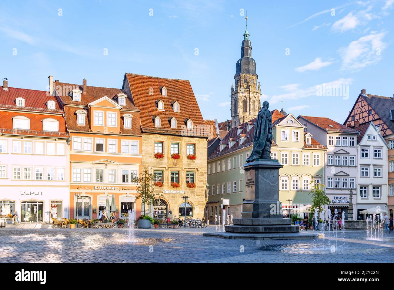 Coburg, Market Square, Prince Albert Monument, Old Pharmacy et Moriz Church Banque D'Images