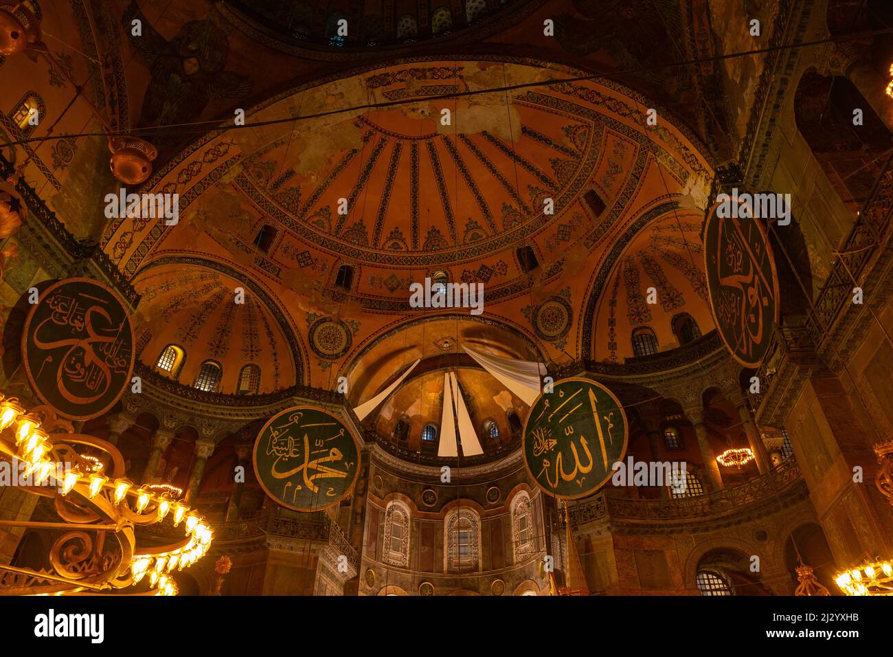 Mosquée Ayasofya ou Sainte-Sophie. Photo de fond islamique. Istanbul Turquie - 3.27.2022 Banque D'Images