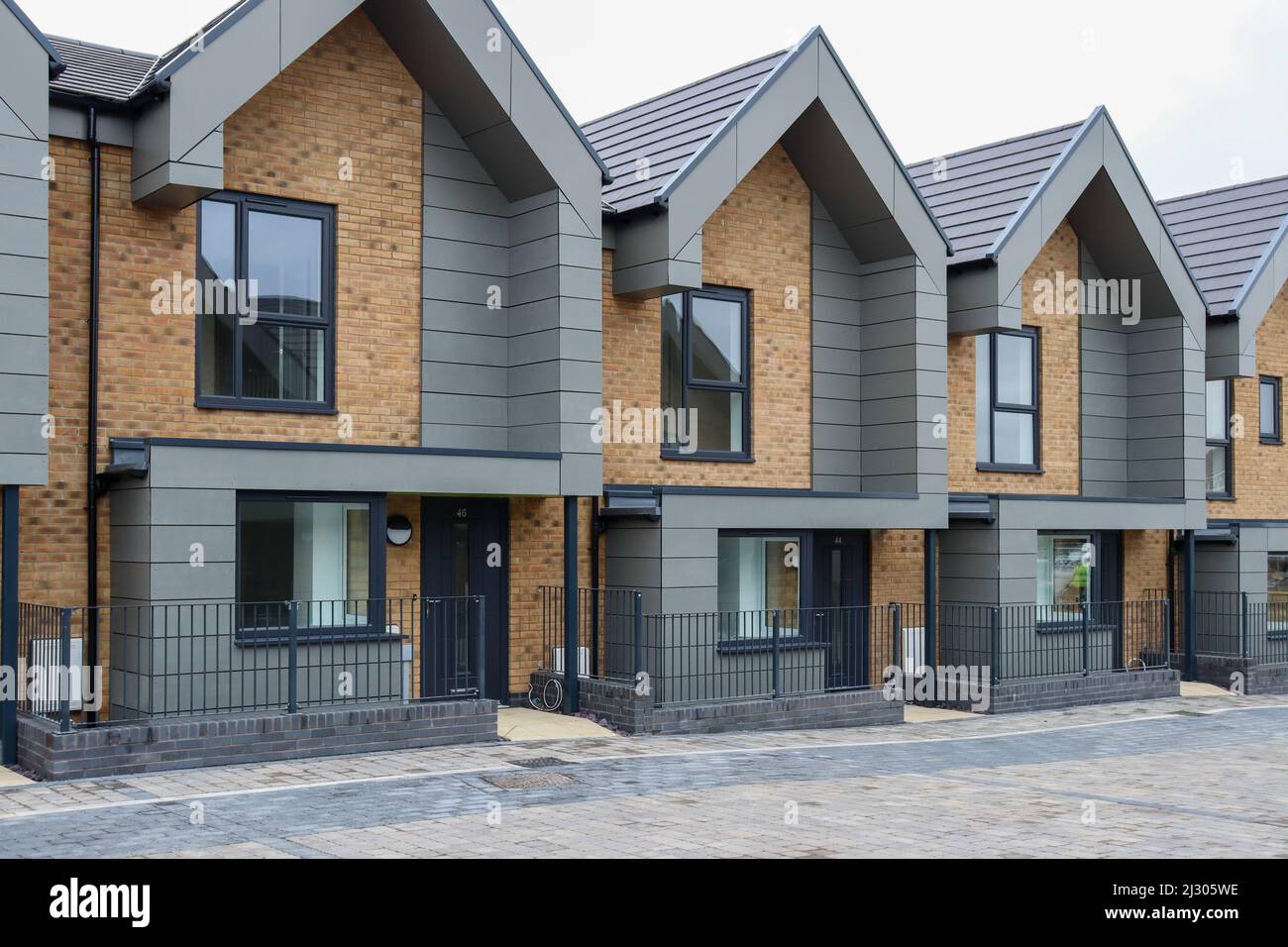 Nouveau développement d'appartements et de logements abordables le long d'Edge Lane à Kensington, Liverpool Banque D'Images