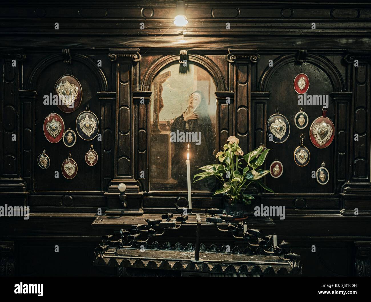 Autel avec la Vierge Marie dans l'église Chiesa di Sant'Eufemia - Giudecca Venise Italie Banque D'Images