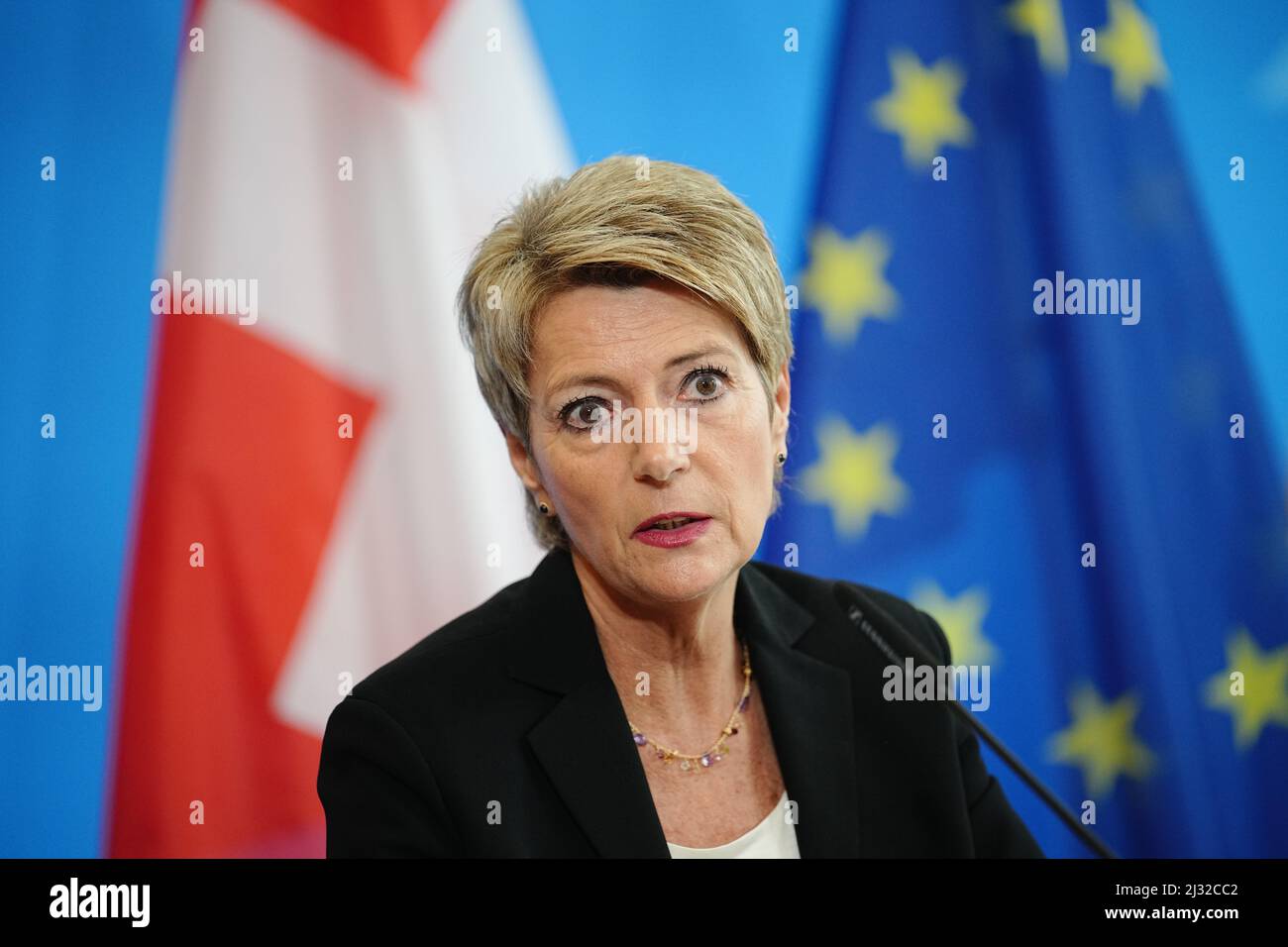 Berlin, Allemagne. 05th avril 2022. Le conseiller fédéral suisse Karin Keller-Sutter donne une conférence de presse après la signature d'un accord entre la police germano-suisse. Credit: Kay Nietfeld/dpa/Alay Live News Banque D'Images