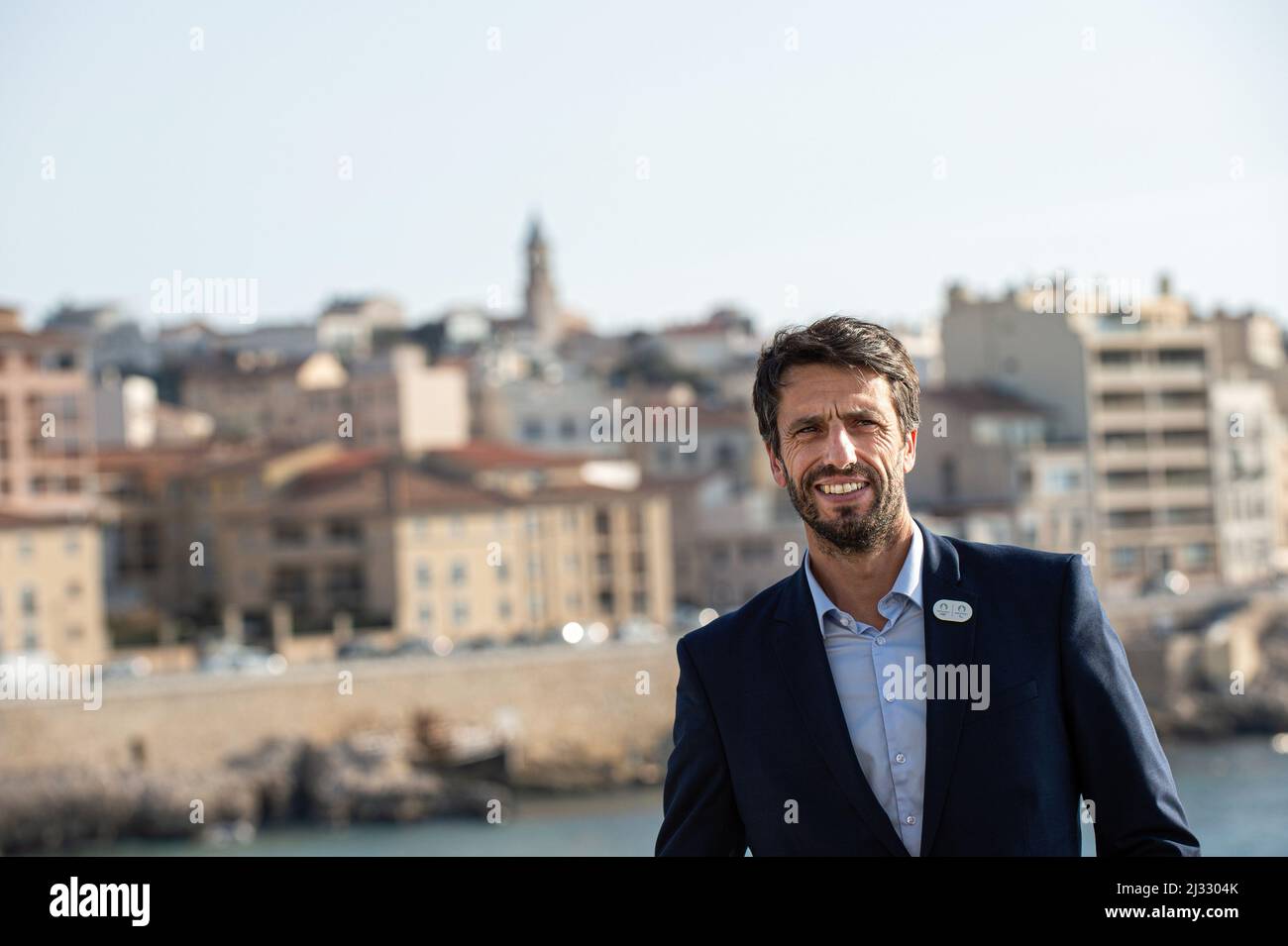 Marseille, France. 22nd mars 2022. Tony Estanguet vu lors de sa visite au cercle des ingénieurs de Marseille (CNM). Tony Estanguet, membre du CIO (Comité International Olympique) et du comité organisateur des Jeux Olympiques Paris 2024, se rend à Marseille. Il a rencontré les athlètes du club de natation cercle des Neurs de Marseille. La ville de Marseille organisera une partie importante des événements nautiques de Paris 2024. (Photo de Laurent Coust/SOPA Images/Sipa USA) crédit: SIPA USA/Alay Live News Banque D'Images