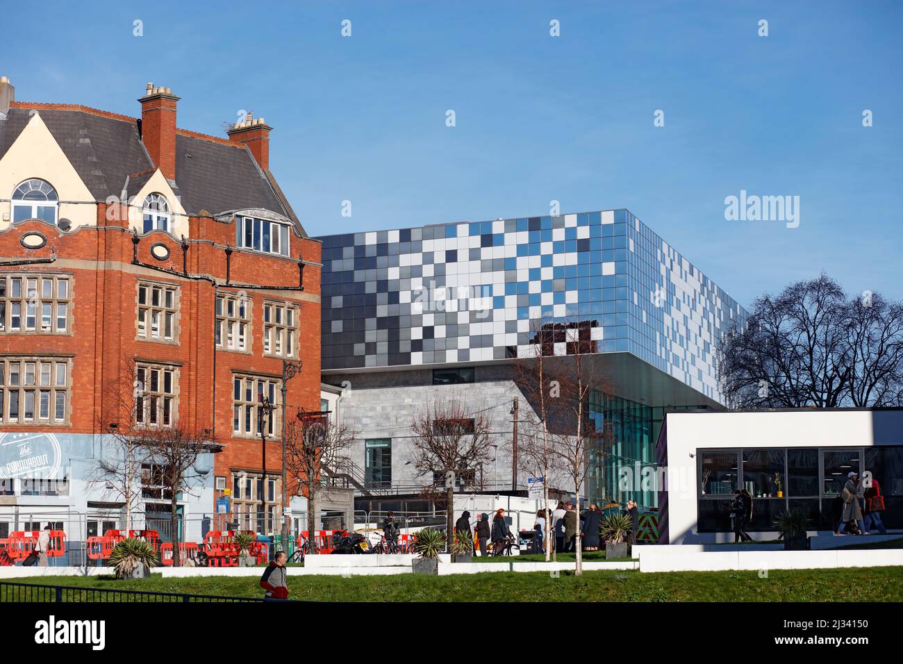 Le 20 janvier 2020, le nouveau Box Museum and Art Gallery est présenté à côté des anciens bâtiments du centre-ville. Le musée gratuit possède des expositions d'Inte Banque D'Images