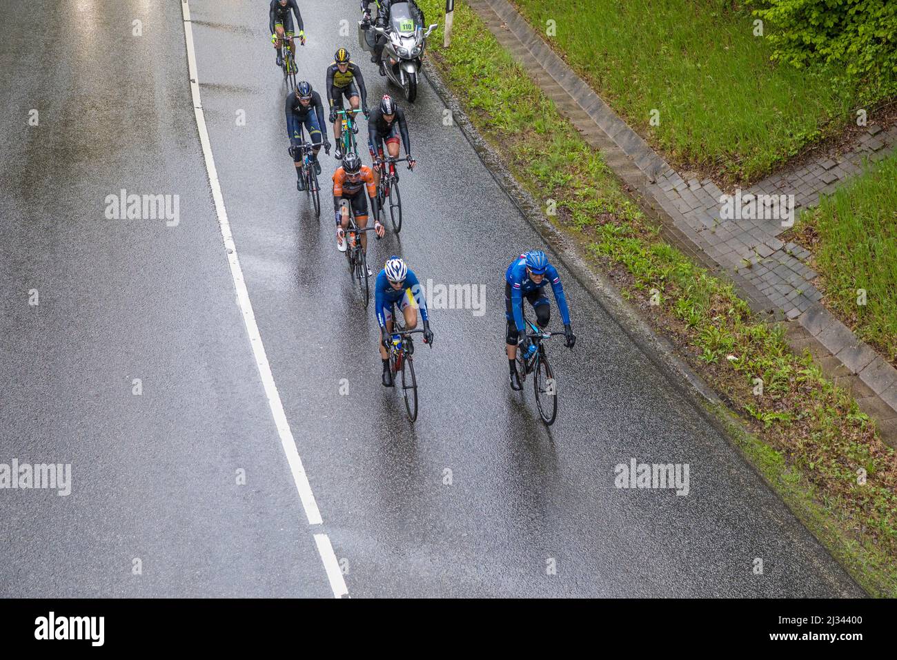 BAD SODEN, ALLEMAGNE -1 MAI 2017: Cyclistes à Eschborn–Francfort – rund UM den Finanzplatz course. Il s'agit d'une course cycliste semi-classique annuelle en Allemagne, Banque D'Images