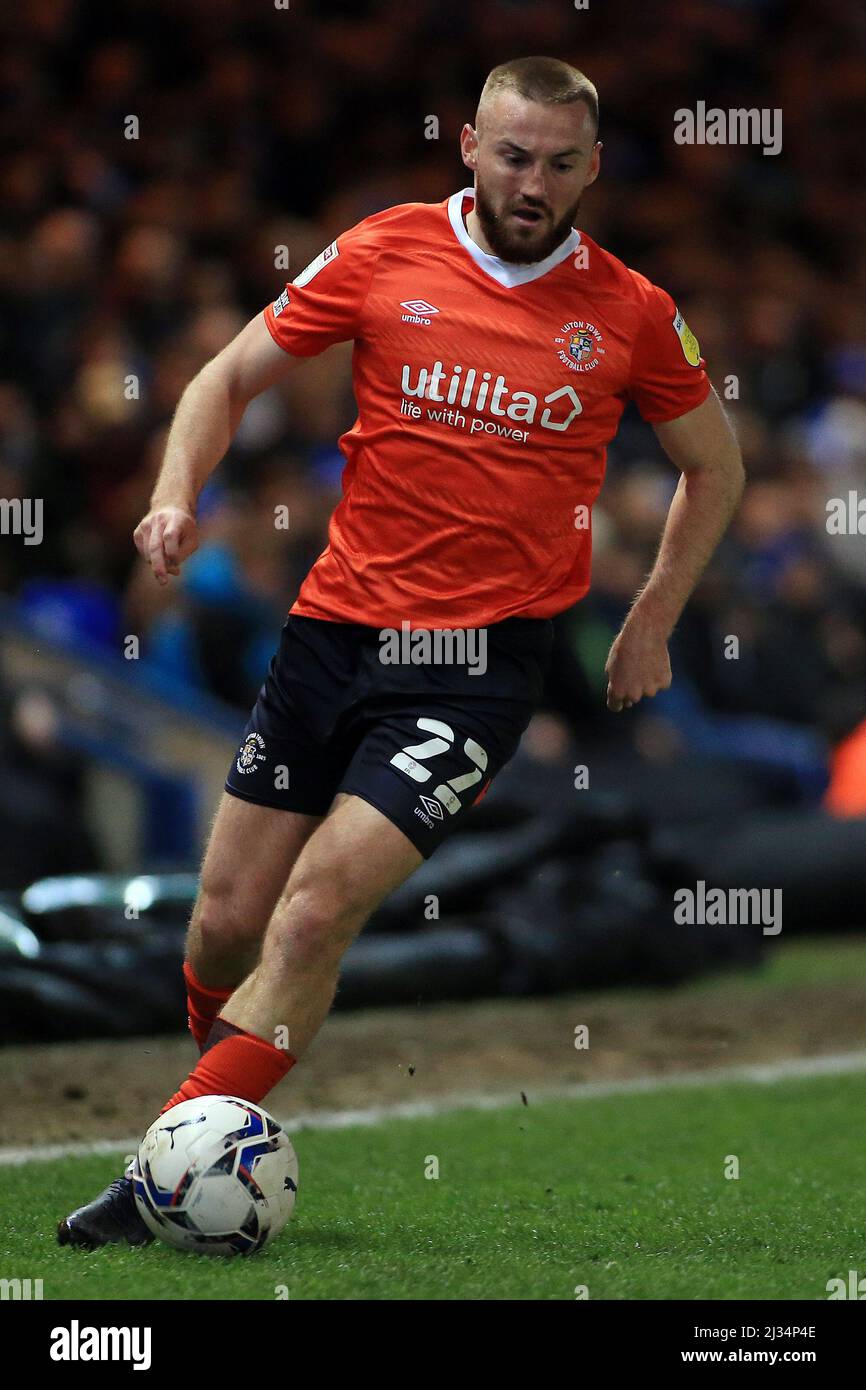 Peterborough, Royaume-Uni. 05th avril 2022. Allan Campbell de Luton Town en action pendant le match. Match de championnat EFL Skybet, Peterborough Utd v Luton Town au Weston Homes Stadium de Peterborough, le mardi 5th avril 2022. Cette image ne peut être utilisée qu'à des fins éditoriales. Utilisation éditoriale uniquement, licence requise pour une utilisation commerciale. Aucune utilisation dans les Paris, les jeux ou les publications d'un seul club/ligue/joueur. photo par Steffan Bowen/Andrew Orchard sports photographie/Alay Live news crédit: Andrew Orchard sports photographie/Alay Live News Banque D'Images