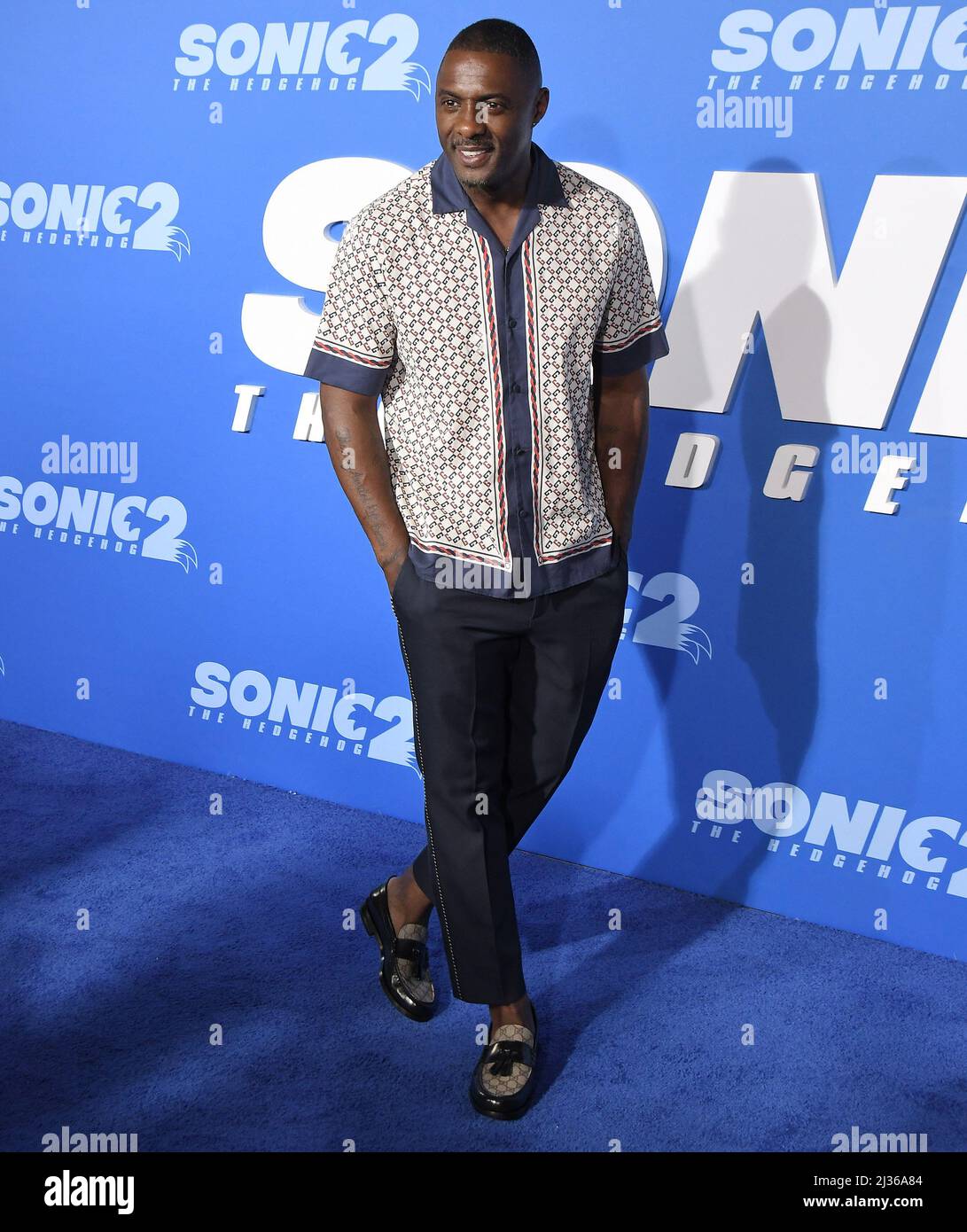 Los Angeles, États-Unis. 05th avril 2022. Idris Elba arrive à la première SONIC THE HEDGEHOG 2 de Los Angeles qui s'est tenue au Regency Village Theatre de Westwood, CA, le mardi 5 avril 2022. (Photo par Sthanlee B. Mirador/Sipa USA) crédit: SIPA USA/Alay Live News Banque D'Images