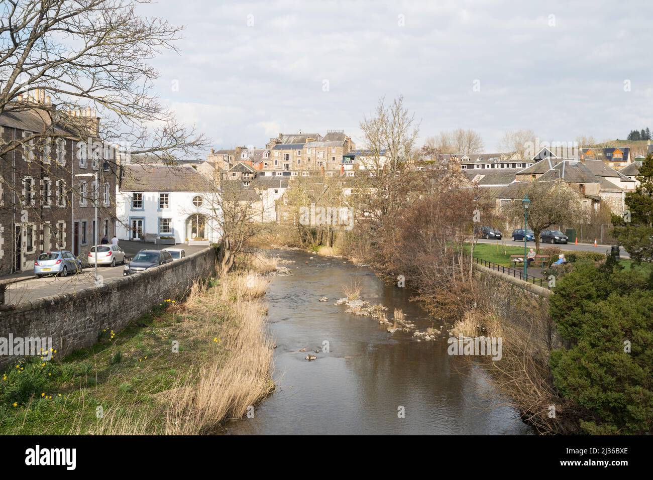 La rivière Slitrig Water qui traverse Hawick, les frontières écossaises, l'Écosse, le Royaume-Uni Banque D'Images