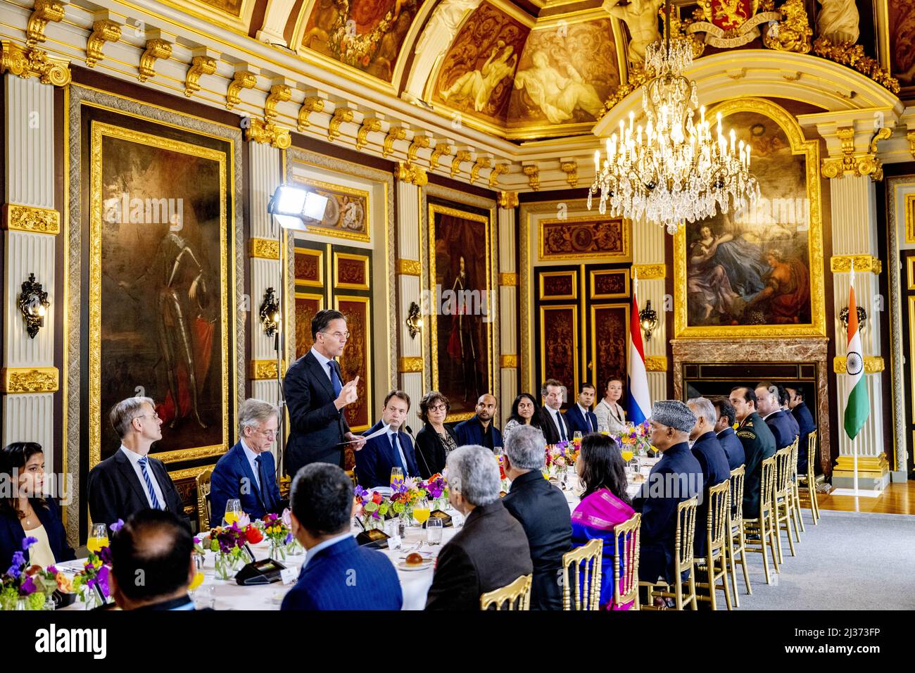 2022-04-06 12:30:18 LA HAYE - le Président de l'Inde RAM Nath Kovind et sa femme Savita Kovind rencontrent le Premier ministre Mark Rutte le dernier jour de la visite d'État. ANP ROBIN UTRECHT pays-bas - belgique sortie Banque D'Images