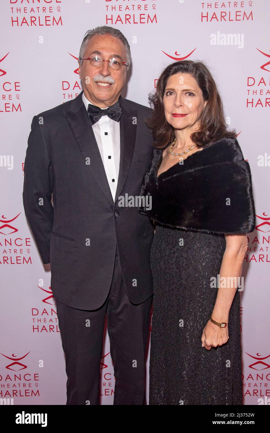 Dr Donald Rose et Vicki Rose assistent au Gala de la vision annuelle du Dance Theatre of Harlem en l'honneur de Debbie Allen à New York. Banque D'Images