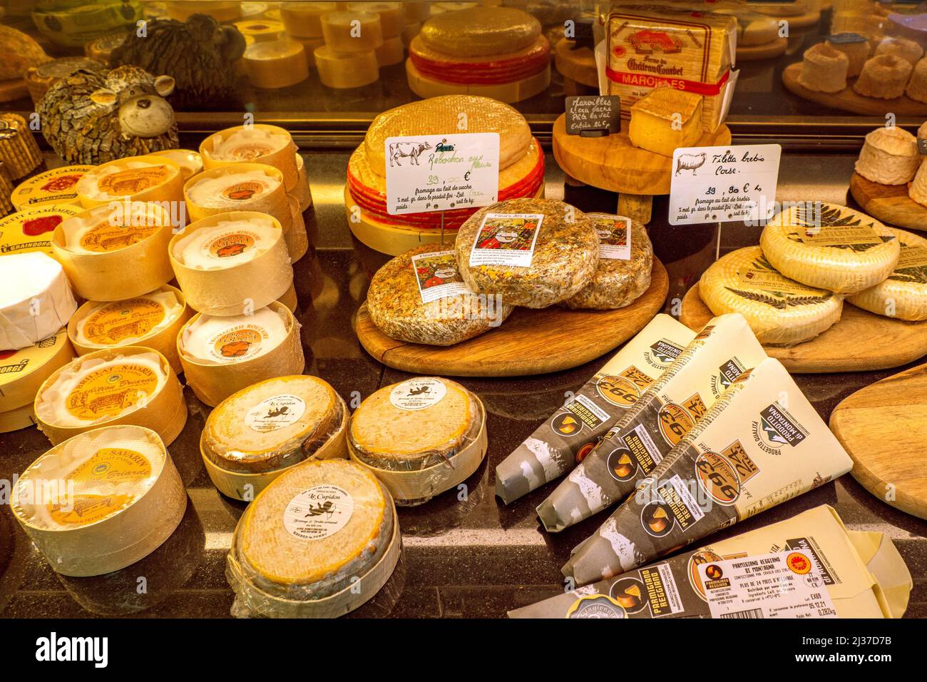France-Food- petite sélection des plus de 500 fromages français. Banque D'Images