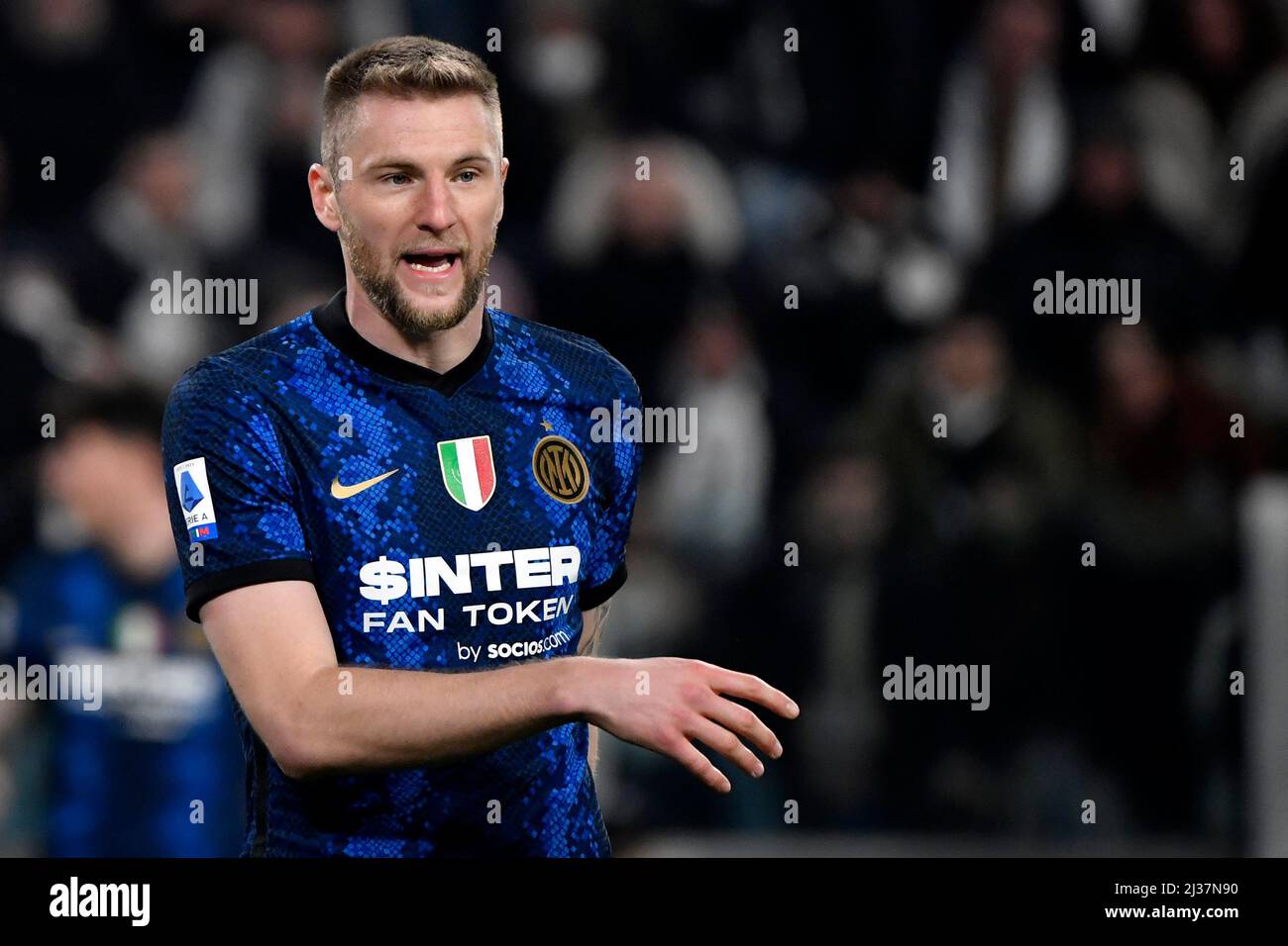 Milan Skriniar du FC Internazionale réagit lors de la série Un match de football 2021/2022 entre le Juventus FC et le FC Internazionale au stade Juventus i Banque D'Images