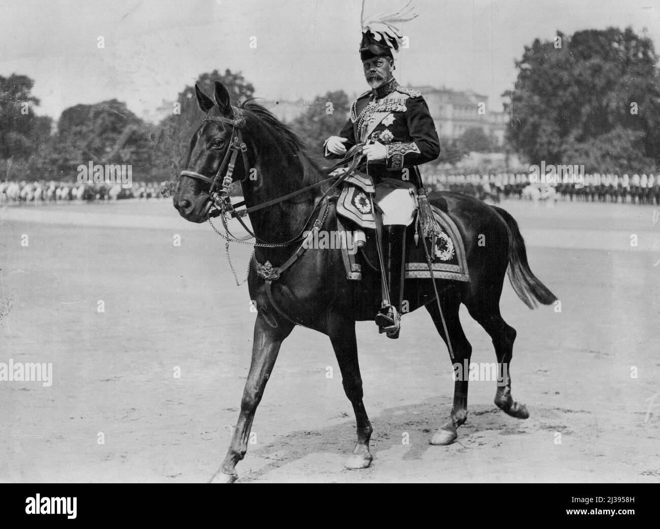 Maladie du roi George. Photo récente de sa Majesté le roi George à cheval. 21 novembre 1932. (Photo par Daily Mirror). Banque D'Images