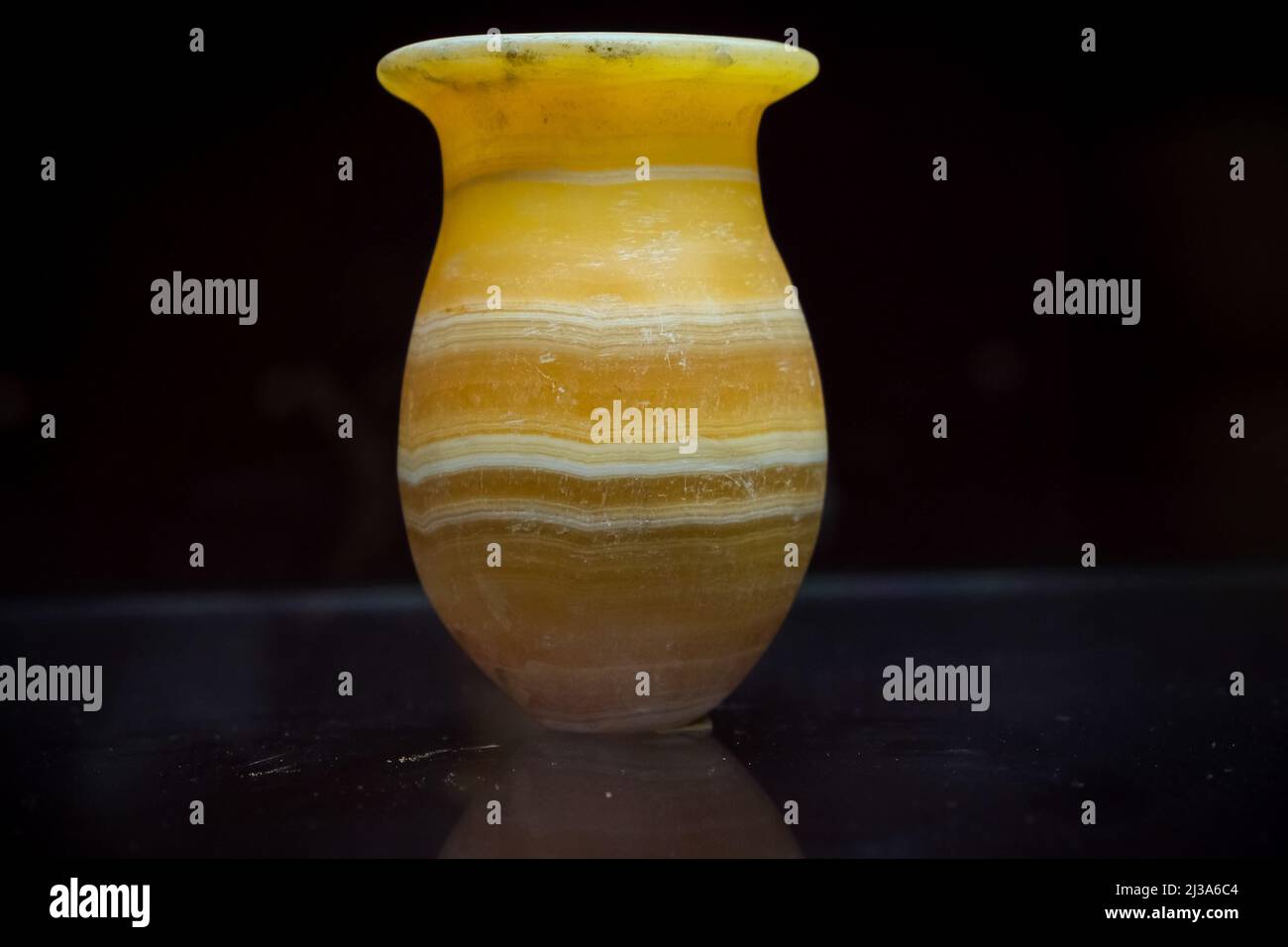 Basra, Irak - 31 mars 2022 : photo d'objets anciens dans le musée historique de l'Irak Banque D'Images