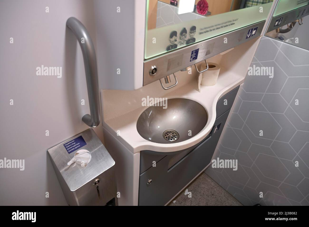 Toilette dans un Intercity, Deutsche Bahn, Allemagne Banque D'Images