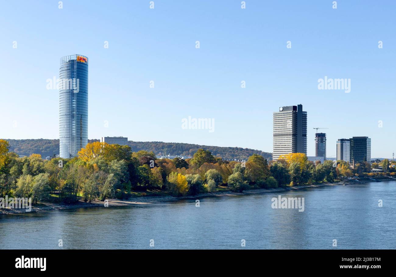 Un Campus Bonn avec l'ancienne Chambre des représentants Langer Eugen, Tour de poste, Bonn, Rhénanie-du-Nord-Westphalie, Allemagne Banque D'Images