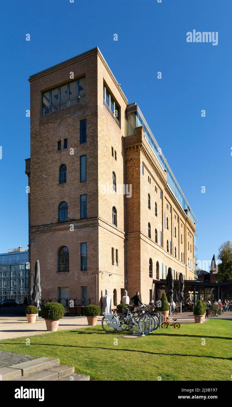 Rohmuehle, immeuble de bureaux et restaurant, ancienne cimenterie de Portland, quartier urbain de Bonner Bogen, Bonn, Rhénanie-du-Nord-Westphalie Banque D'Images