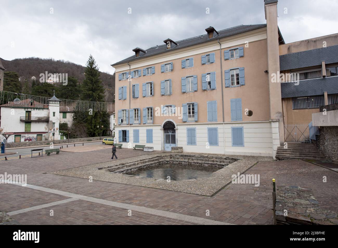 AX les termes, France : 2022 mars 14 : Hôpital Saint-Louis et Ax les Thermes sources d'eau chaude naturelles lors d'un après-midi d'hiver en 2022. Banque D'Images