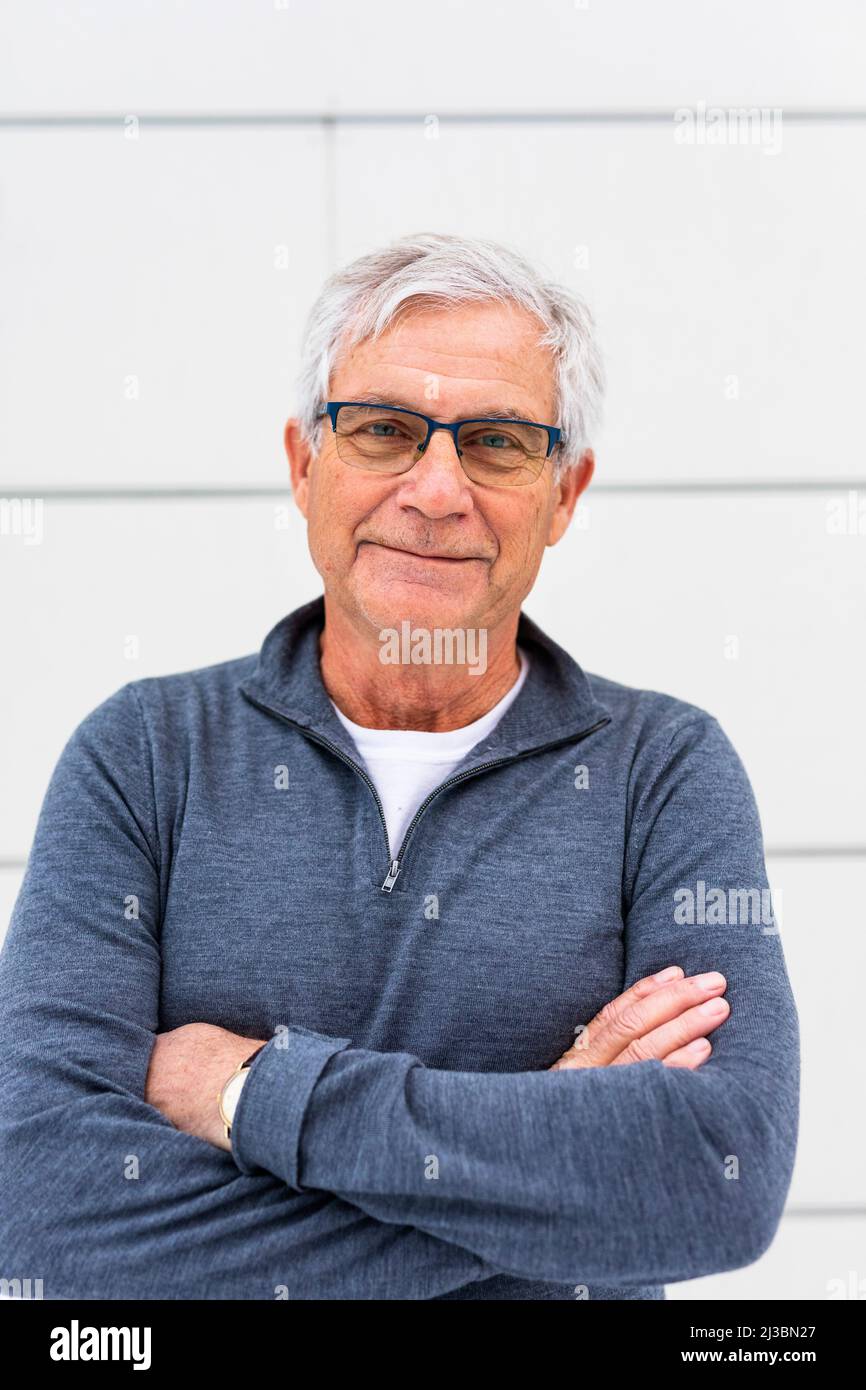 Portrait de l'homme âgé en lunettes Banque D'Images