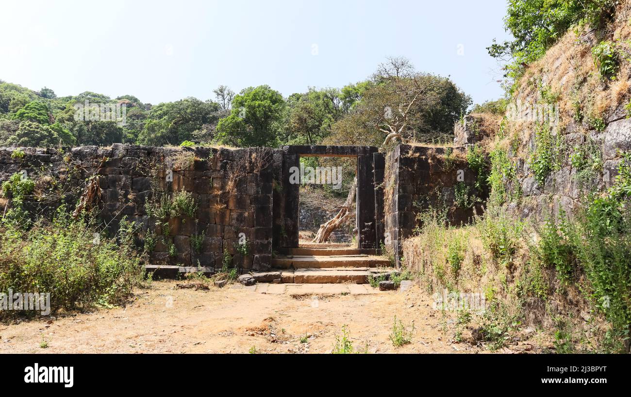 Porte d'entrée du fort Kavaledurga Remain, Shimoga, Karnataka, Inde Banque D'Images