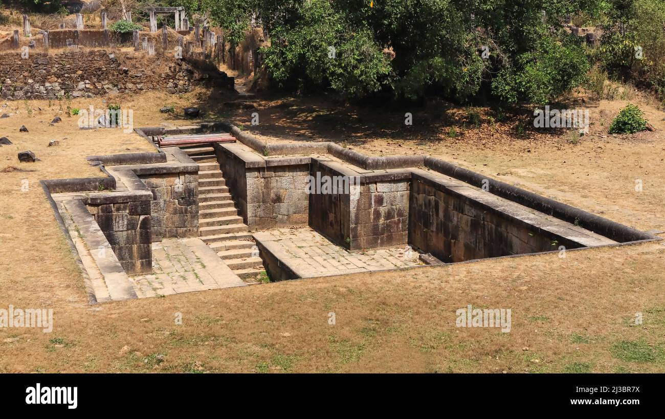 Ancien bain d'eau au fort Kavaledurga, Shimoga, Karnataka, Inde Banque D'Images