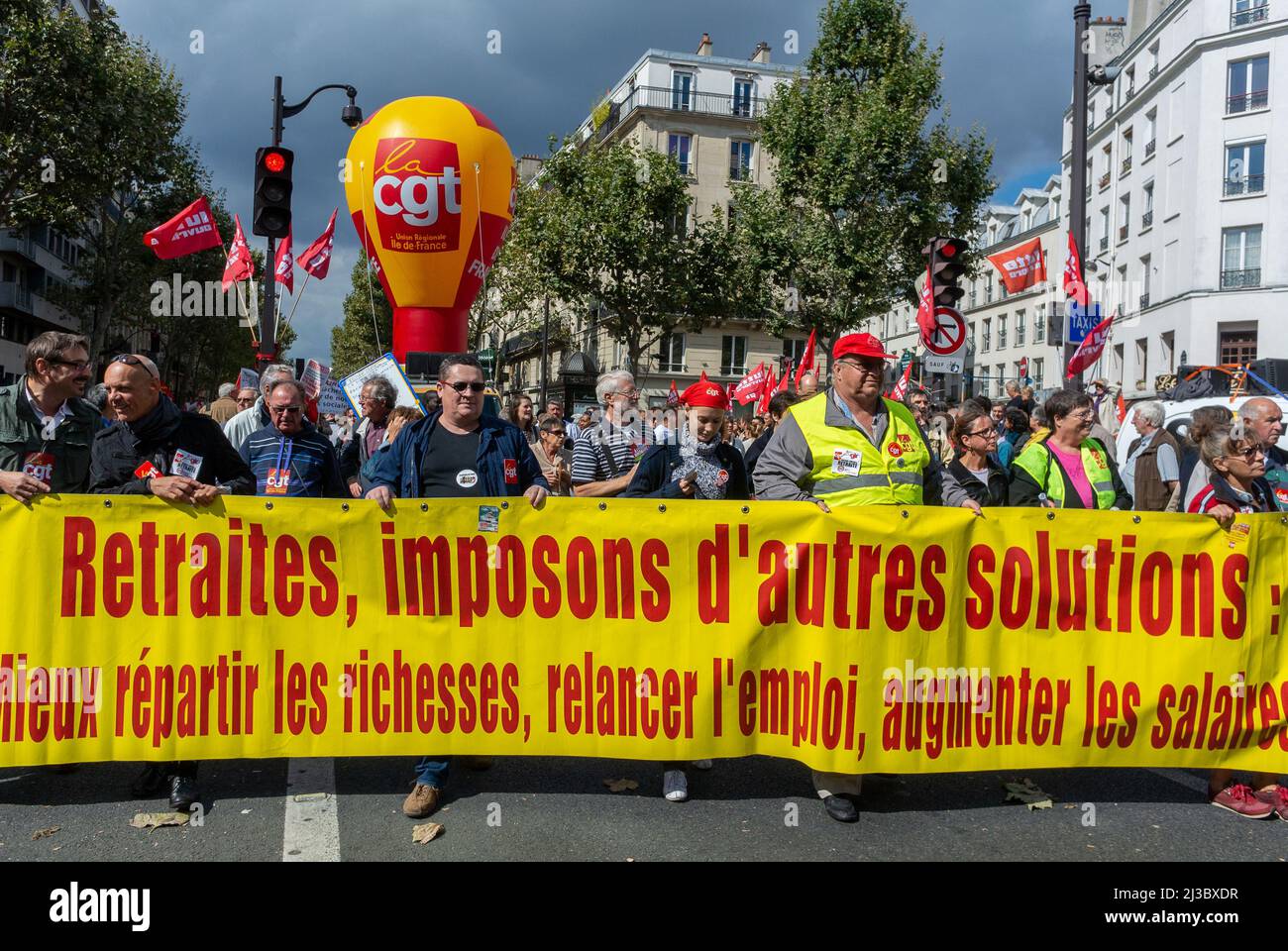 Paris, France, foule de gens, marche, manifestation, Syndicats français, CGT, protestant pour la réforme de la retraite, 2013 Banque D'Images