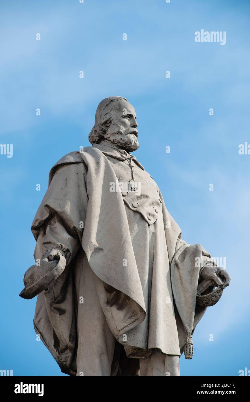 Italie, Lombardie, Soresina, Piazza Giuseppe Garibaldi Square, Statue Garibaldi par Francesco Barzaghi Sculptor Banque D'Images