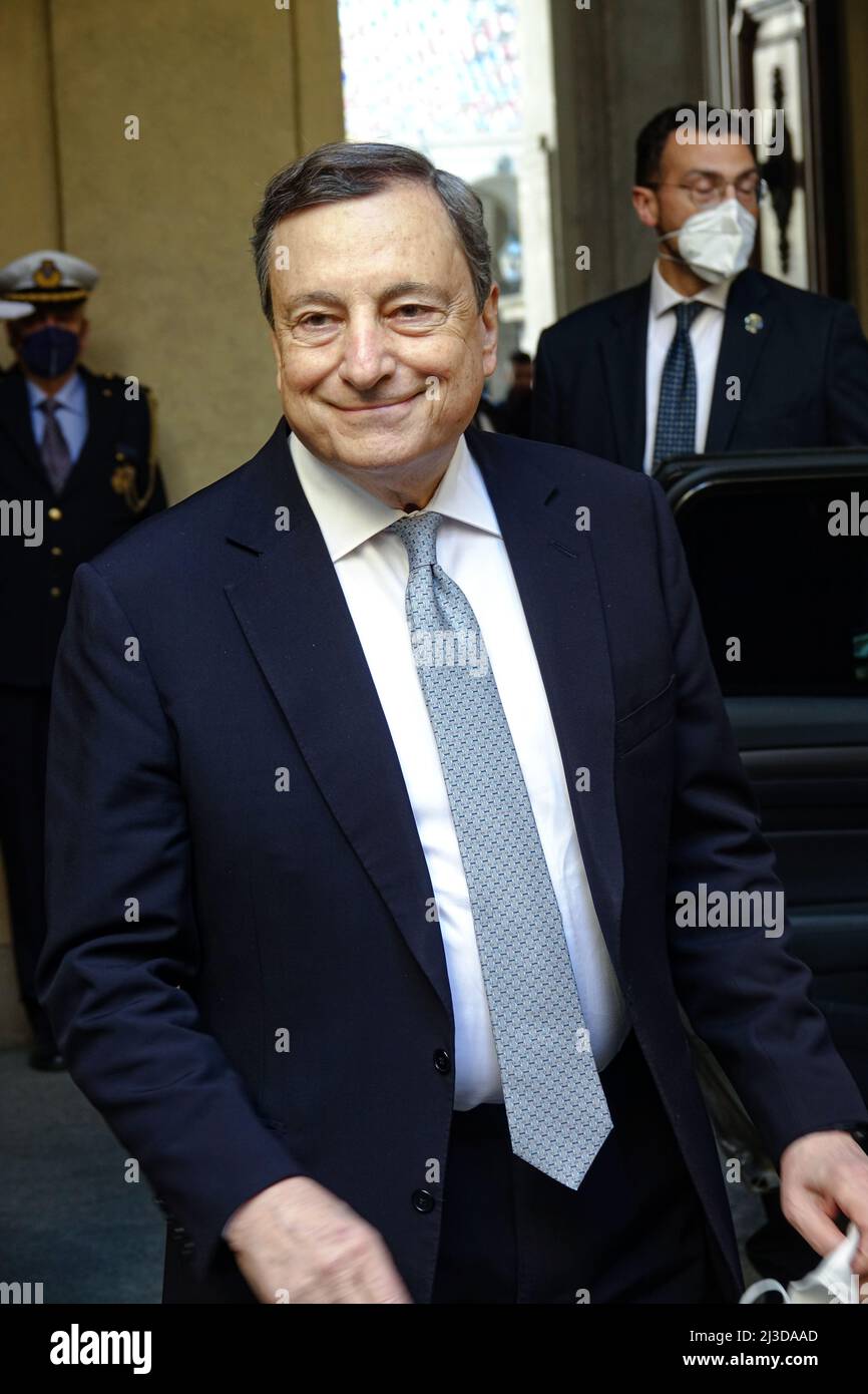 Portrait de Mario Draghi, le premier ministre du gouvernement italien, avant un sommet politique. Turin, Italie - avril 2022 Banque D'Images