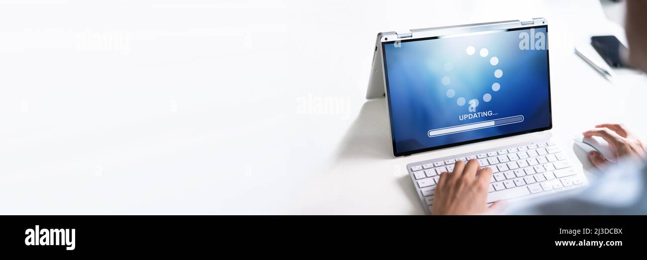 Mise à jour en ligne de Business Computer. Progression de la mise à niveau du logiciel Banque D'Images