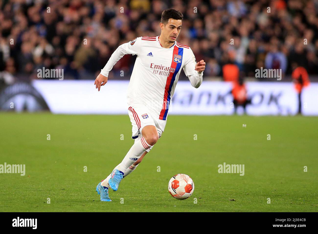 Londres, Royaume-Uni. 07th avril 2022. Romain Faivre de Lyon en action pendant le match. Match de l'UEFA Europa League, quart de finale 1st LEG, West Ham Utd / Lyon au stade de Londres, Parc olympique Queen Elizabeth à Londres, le jeudi 7th avril 2022. Cette image ne peut être utilisée qu'à des fins éditoriales. Utilisation éditoriale uniquement, licence requise pour une utilisation commerciale. Aucune utilisation dans les Paris, les jeux ou les publications d'un seul club/ligue/joueur. photo par Steffan Bowen/Andrew Orchard sports photographie/Alay Live news crédit: Andrew Orchard sports photographie/Alay Live News Banque D'Images