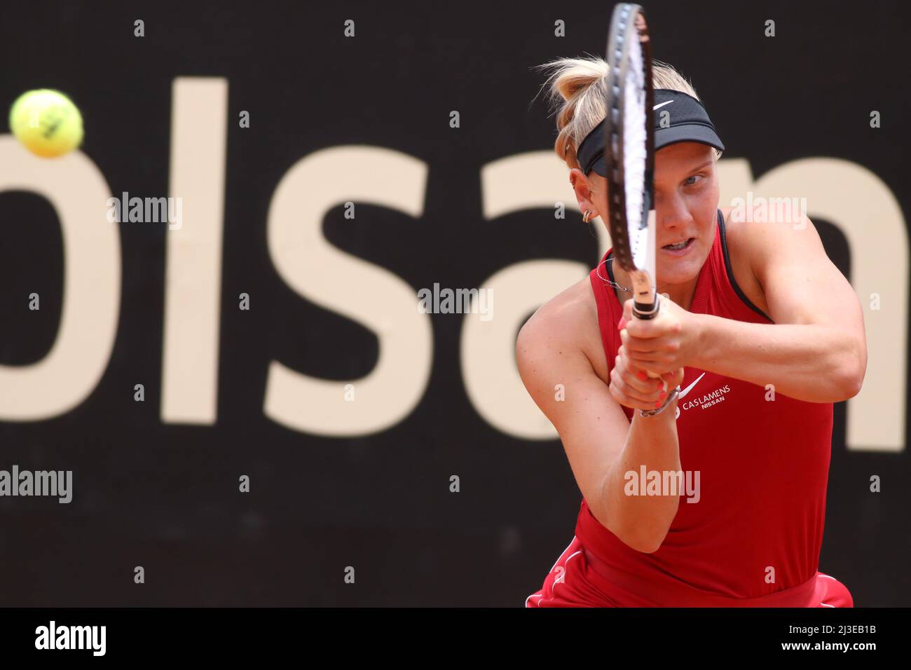 Bogota, Colombie. 7th avril 2022. Suzan Lamens des pays-Bas joue pendant le match contre Irina Bara de Roumanie au tournoi Copa Colsanitas WTA le 7 avril 2022 à Bogota, Colombie. (Credit image: © Daniel Garzon Herazo/ZUMA Press Wire) Banque D'Images