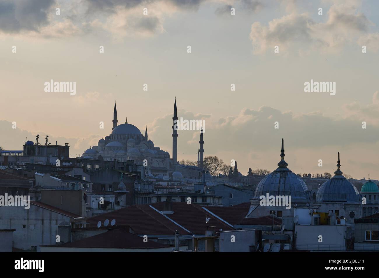 Thème de voyage turc. Architecture paysage urbain dans la ville d'Istambul Banque D'Images