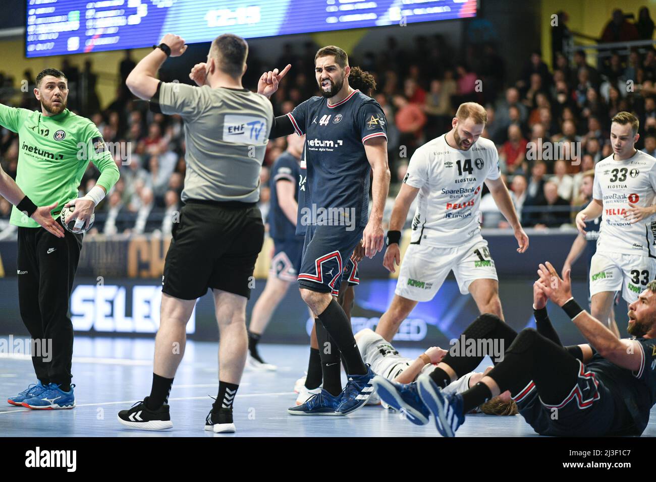 Nikola Karabatic du PSG lors de la Ligue des champions de l'EHF, match de handball Play-offs entre Paris Saint-Germain (PSG) et Elverum le 7 avril 2022 au stade Pierre de Coubertin à Paris, France - photo : Victor Joly/DPPI/LiveMedia Banque D'Images