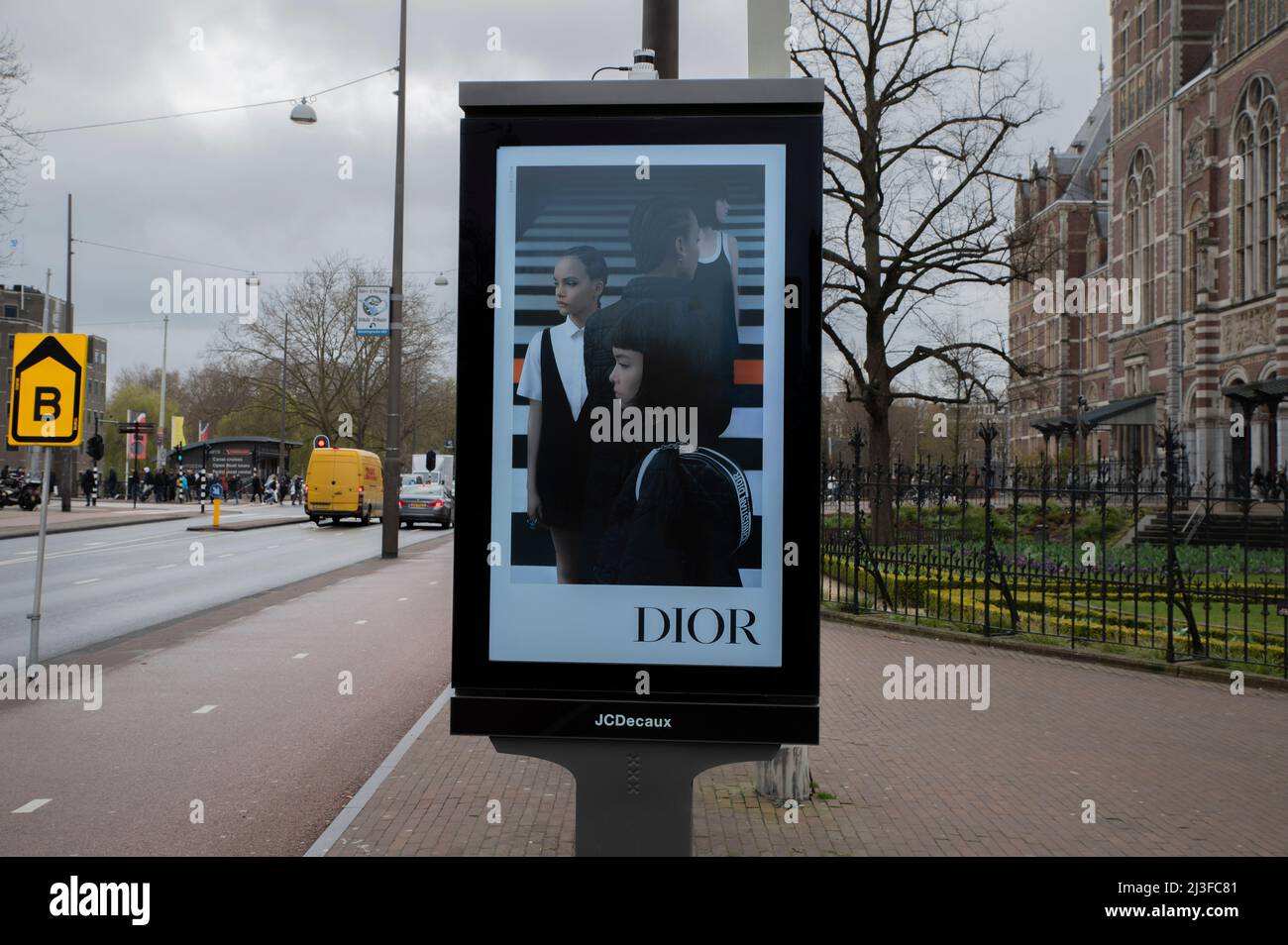 Moniteur Publicité Dior à Amsterdam pays-Bas 6-4-2022 Banque D'Images