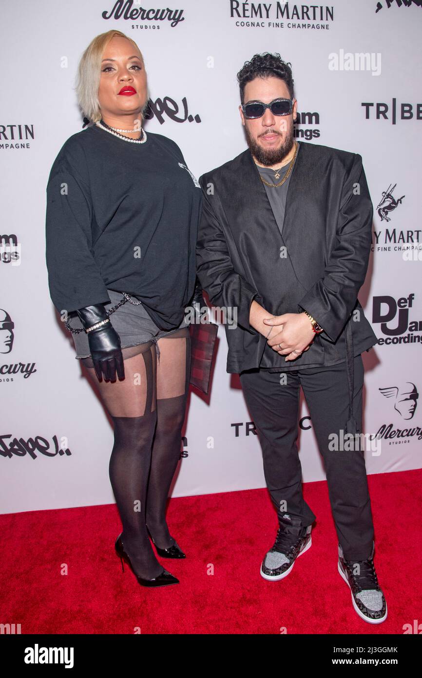 New York, États-Unis. 07th avril 2022. Bronx Queen et Bronx Native assistent à la première mondiale de « Mixtape » au United Palace Theatre de New York. (Photo par Ron Adar/SOPA Images/Sipa USA) crédit: SIPA USA/Alay Live News Banque D'Images
