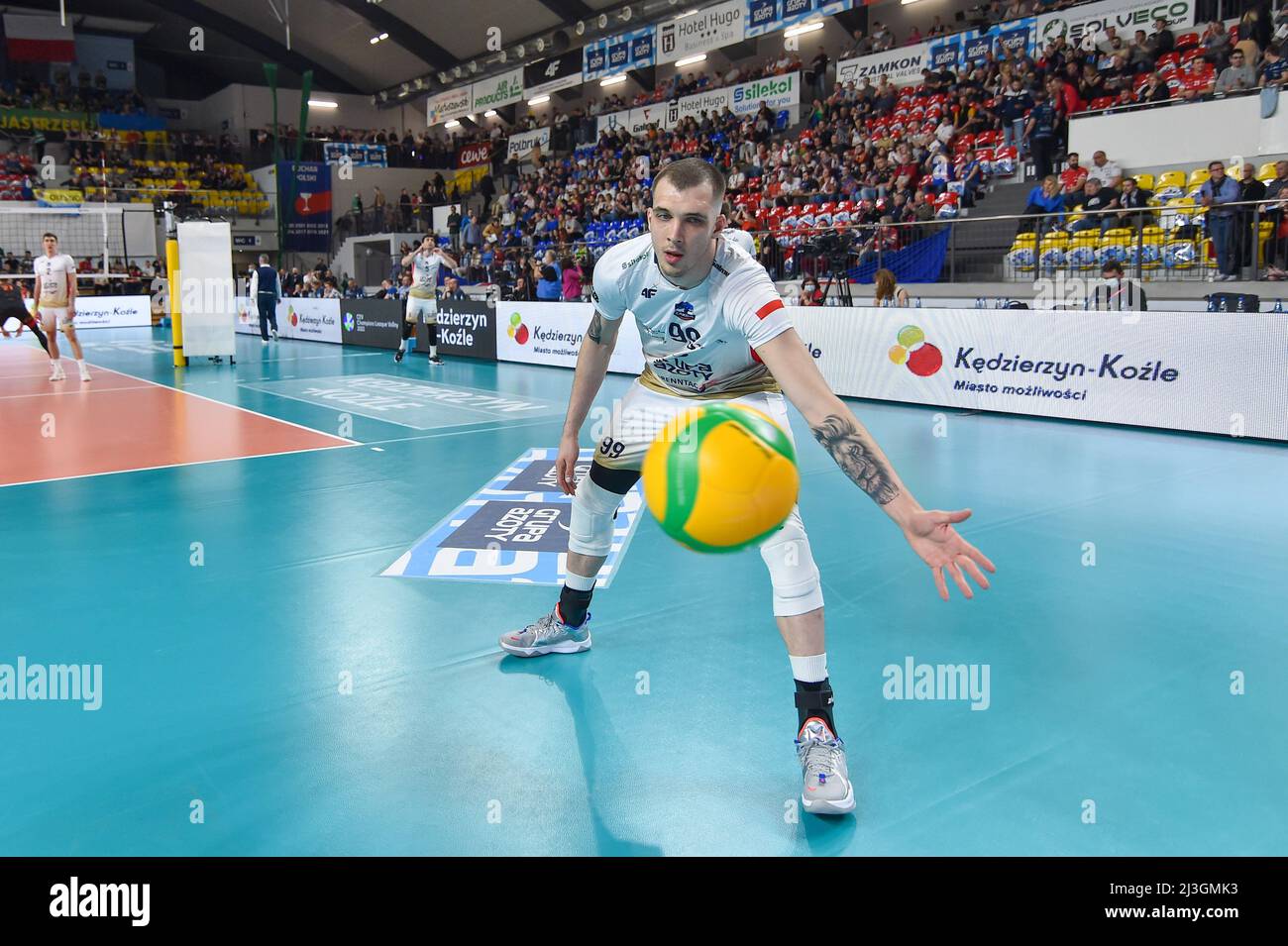 7 avril 2022, Varsovie, Varsovie, Pologne. 2022 avril 07. Grupa Azoty ZAKSA Kedzierzyn-Kozle - Jastrzebski Wegiel.N/z Norbert Huber.Foto Marcin Bulanda/PressFocus.2022.04.07 Kedzierzyn-Kozle.Volleyball saison des champions de la CEV 2021/2022.Grupa Azoty ZAKSA Kedzierbert Bulanda/PreszFocus.NEWSPIX.PL.---.Newspix.pl/Norzina Buzina - Kozina - 0048 022 23 22 222.www.newspix.pl.Nozina - Légende de la Buzina - info@newspix.pl.call.- Kozina - Kozina - Kozina - Kozina - Kozina - Kozina - Kozina -.- Kozina -.Polish Picture Agency by Ringier Axel Springer P Credit: Zuma Press/Alay Live News Banque D'Images