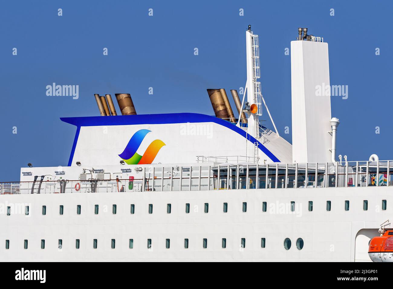 Le ferry transmaritime de Salamanque, alimenté par GNL, est exploité par Brittany Ferries sur les liaisons entre Portsmouth, Bilbao et Cherbourg - mars 2022. Banque D'Images