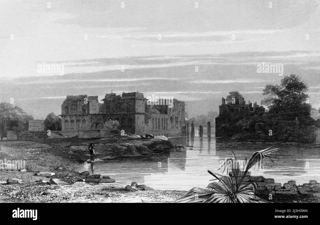 'Assar Mahal, - Beejapore', 1835. L'Asar Mahal à Bijapur, Karnataka, Inde. Construit en 1646 sur un lac artificiel, il est dit tenir deux cheveux de la barbe du Prophète Mohammed. De "Views in India, China and on the Shores of the Red Sea, vol. II". [Fisher, son & amp; Co., Londres, 1835] Banque D'Images