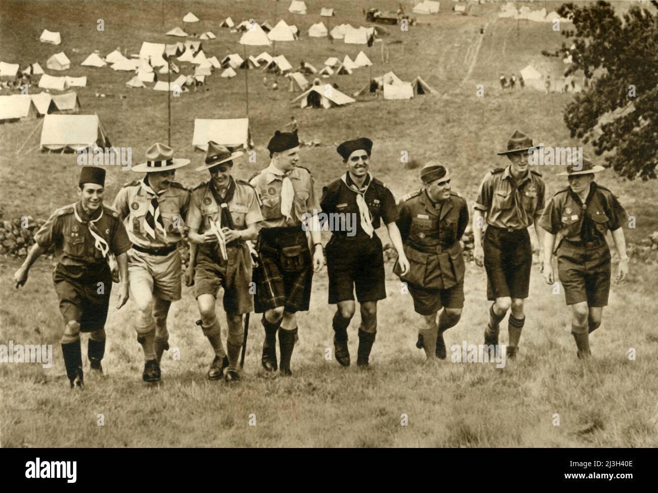 'A International Moot in Scotland, 1939', 1944. De "Boy Scouts", par E. Reynolds. [Collins, Londres, 1944] Banque D'Images