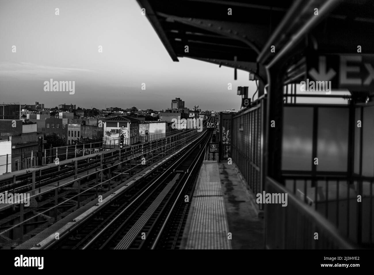 BROADWAY/MYRTLE AV, New York City, NY, Etats-Unis, à la station de métro myrte Avenue à Brooklyn. LIGNES J, Z, M Banque D'Images