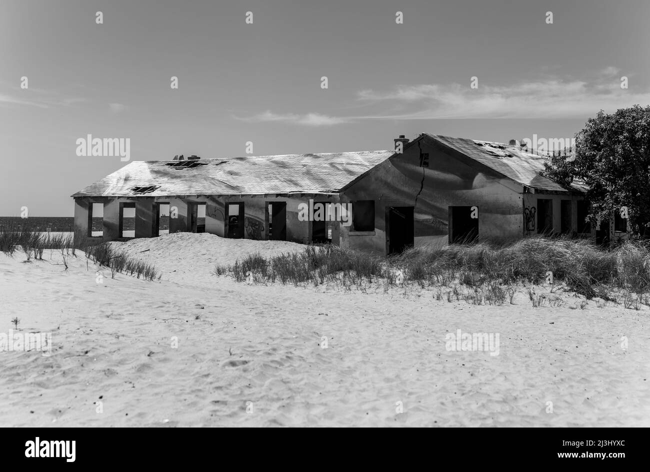 FORT TILDEN/ROCKAWAY BEACH, New York City, NY, États-Unis, installation d'art en bord de mer « Beach House » par Katharina grosse à fort Tilden, New York Banque D'Images