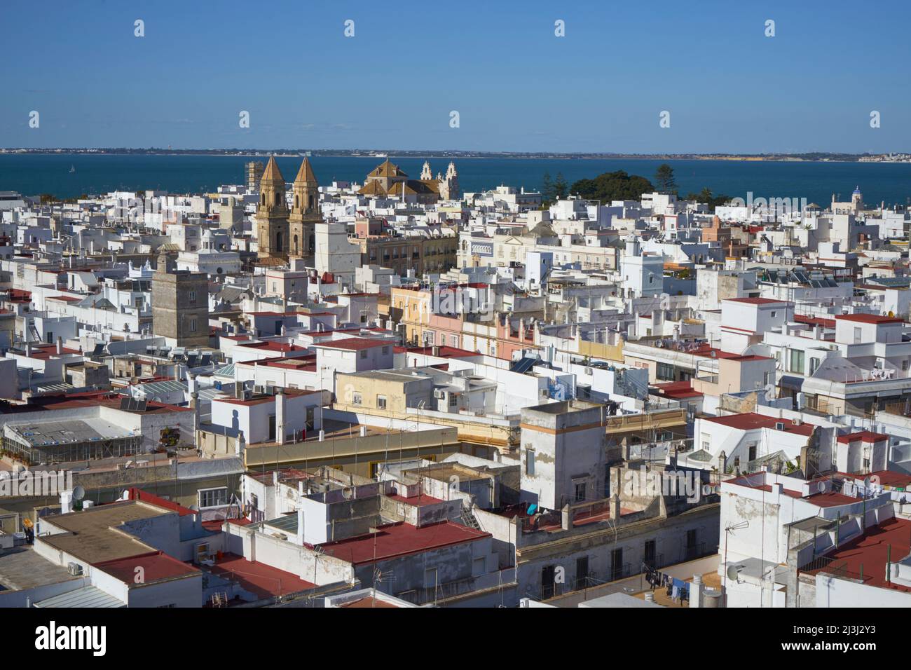 Cadix, Andalousie, Espagne, vue sur la ville depuis la Torre Tavira, la Tour Tavira Banque D'Images