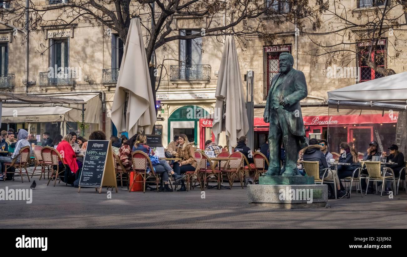 Cafés de la place Jean Jaurès à Montpellier. Banque D'Images