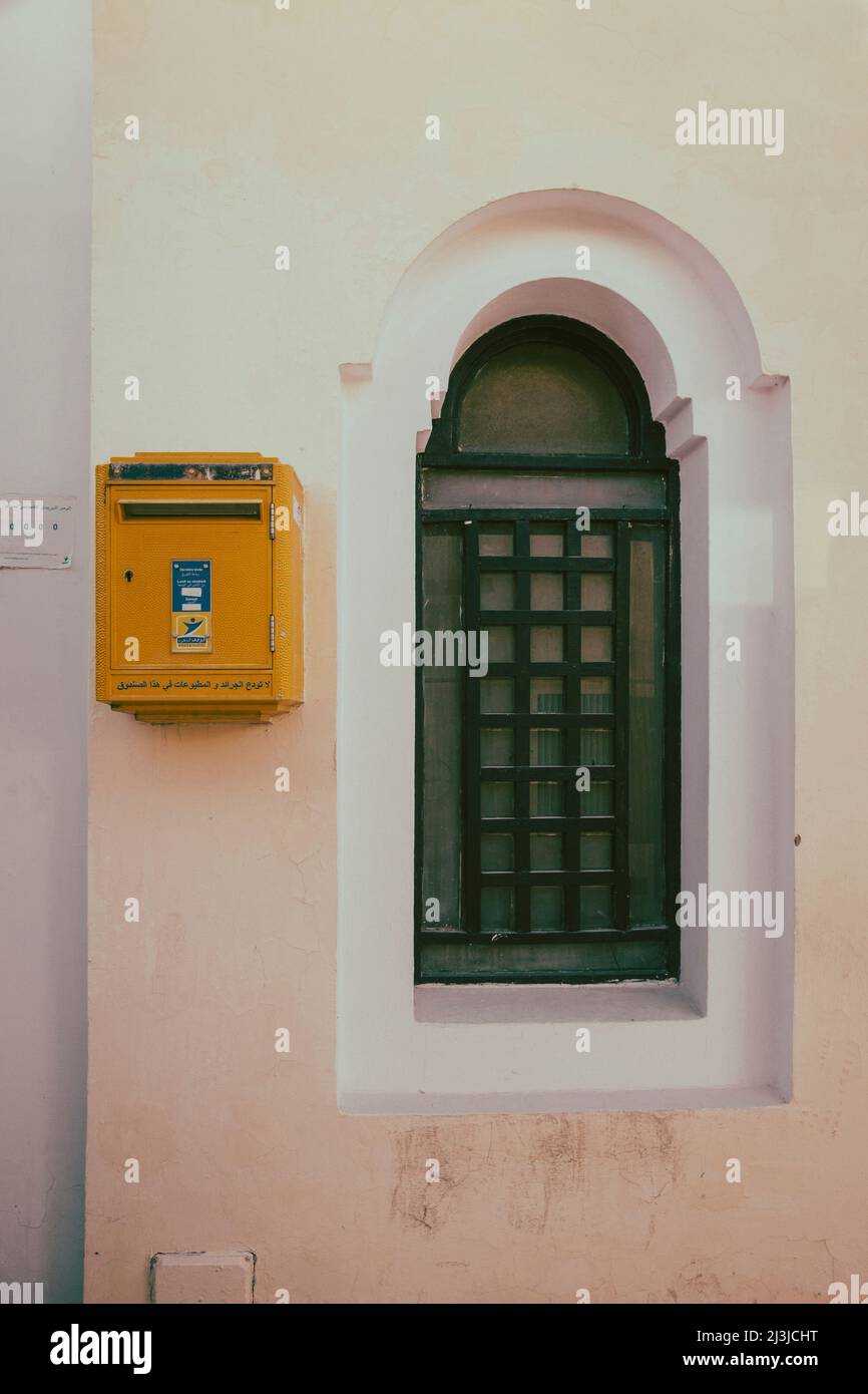 Boîte aux lettres, fenêtre, Maison, ville, Fès, Maghreb, Maroc, Maroc, Afrique Banque D'Images